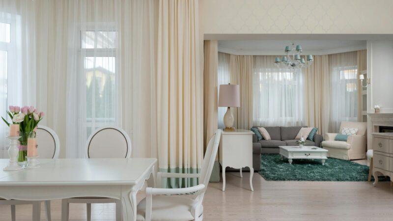 Guia Definitivo: Como Limpar Cortinas e Persianas Sem Tirar do Lugar